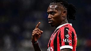 莱奥22-23赛季以来意甲参与56球，仅少于劳塔罗